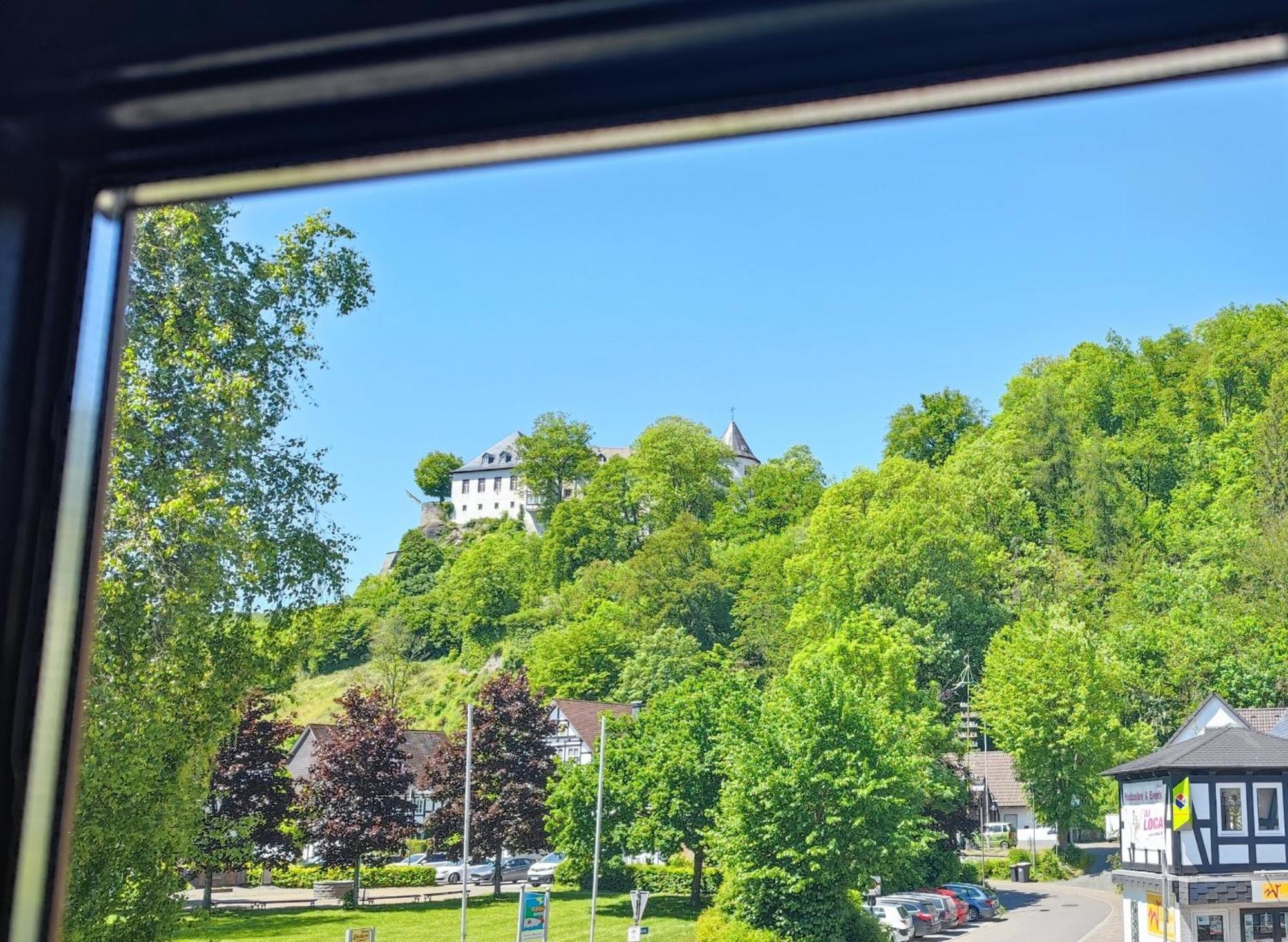 Ferienwohnung Sauerland Burgfenster Lennestadt Exterior foto